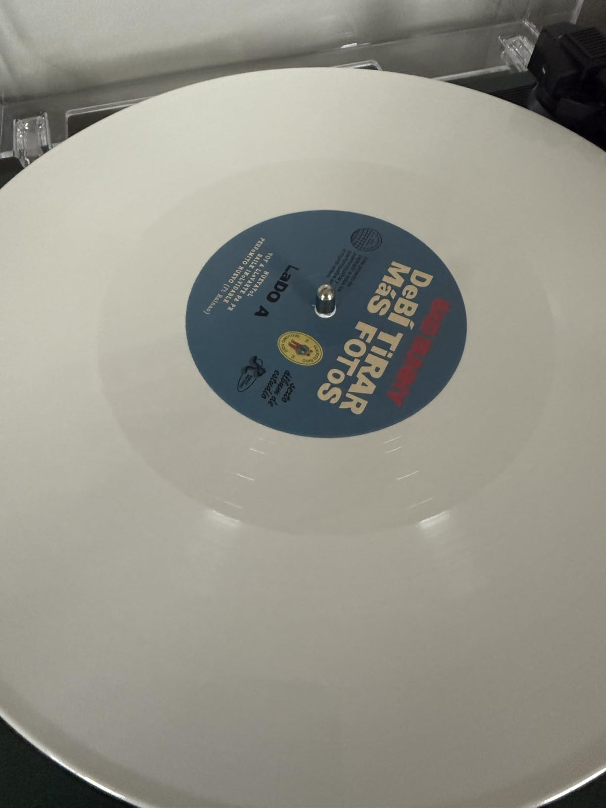 Debí Tirar Más Fotos Gatefold Double LP Vinyl