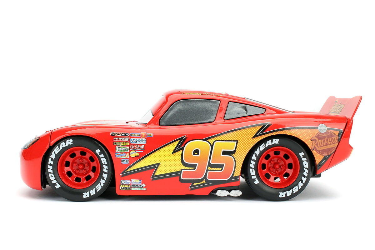 Disney Pixar Cars 3 1:24 Lightning McQueen Die-Cast Car with Tire Rack (99751)